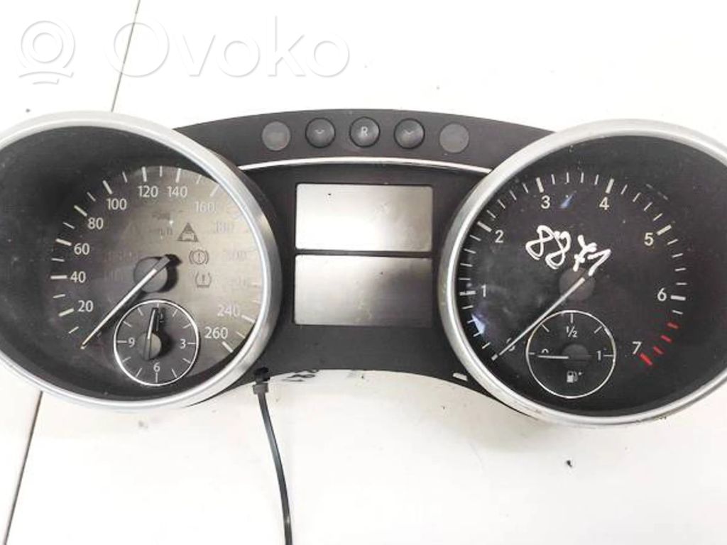 Mercedes-Benz ML W164 Tachimetro (quadro strumenti)