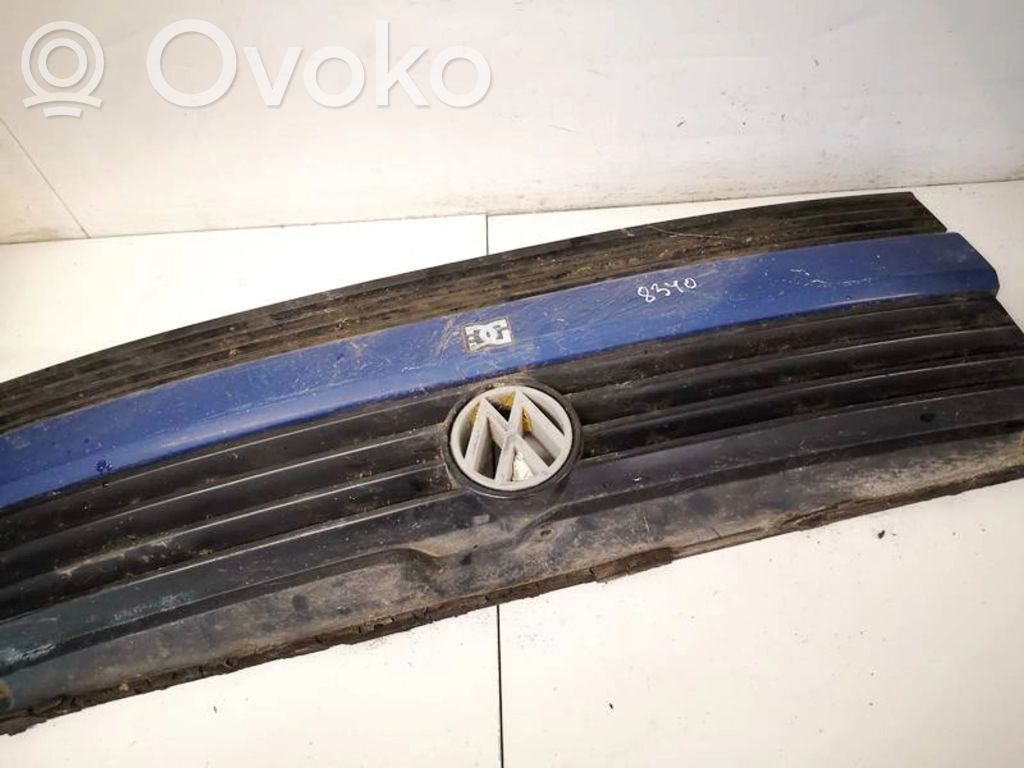 Volkswagen Transporter - Caravelle T4 Etusäleikkö