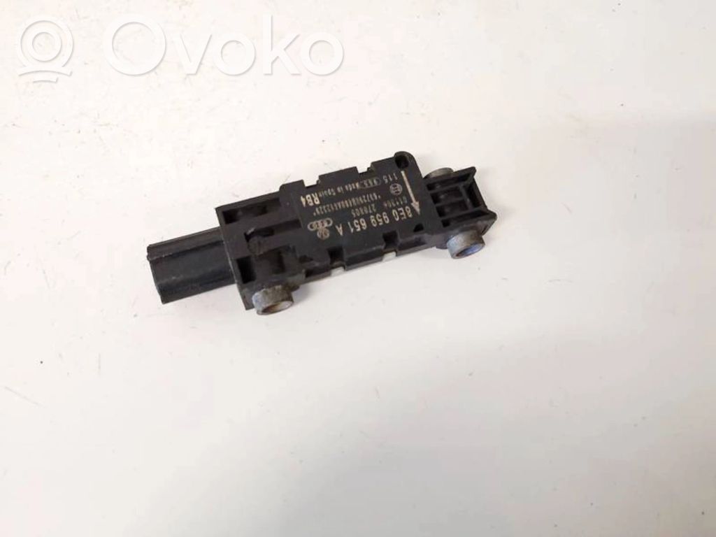 Senzor impact/declanșare airbag   8E0959651A,8E0959651A