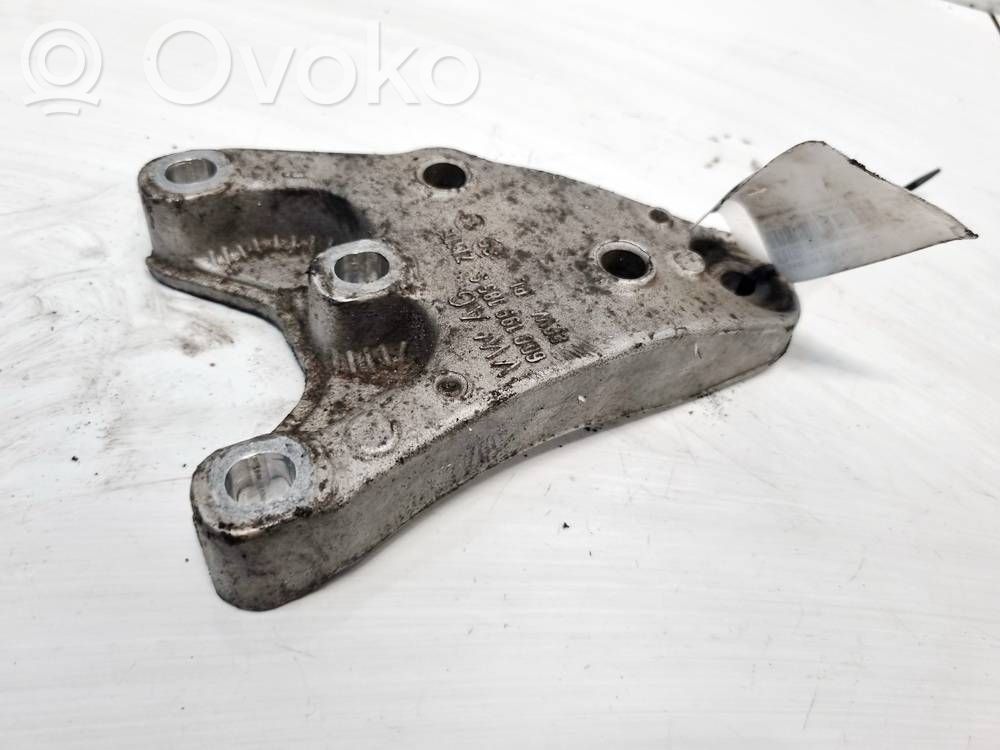 Skoda Fabia Mk2 (5J) Suport motor 
