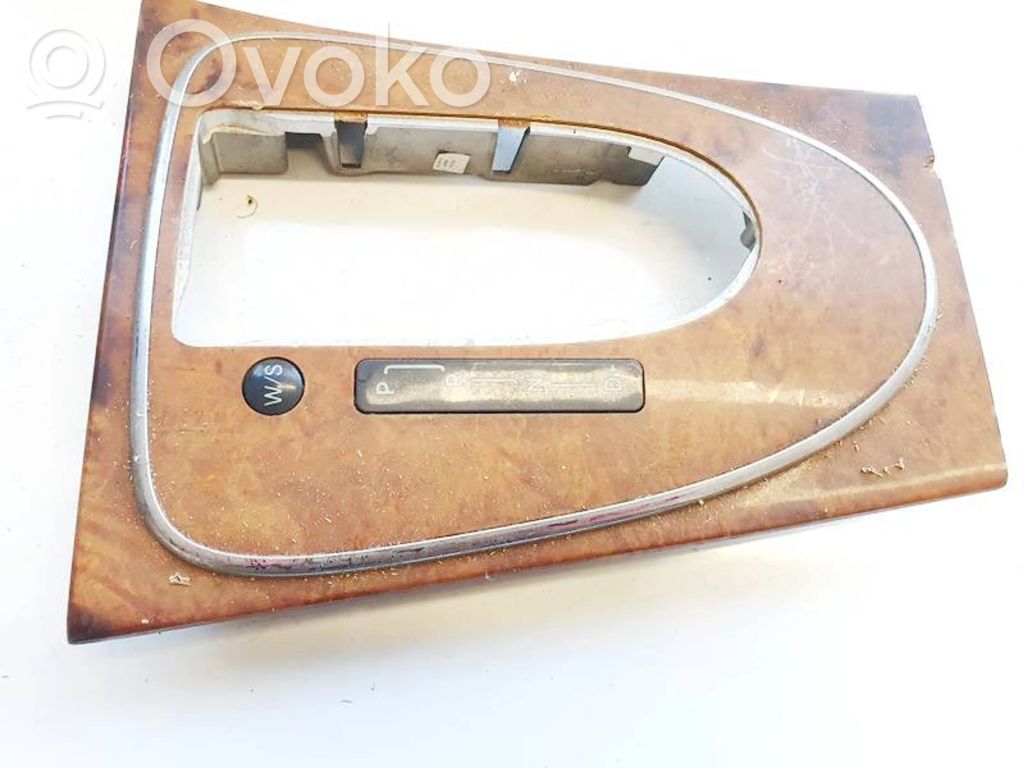 Mercedes-Benz E W211 Rivestimento in plastica cornice della leva del cambio
