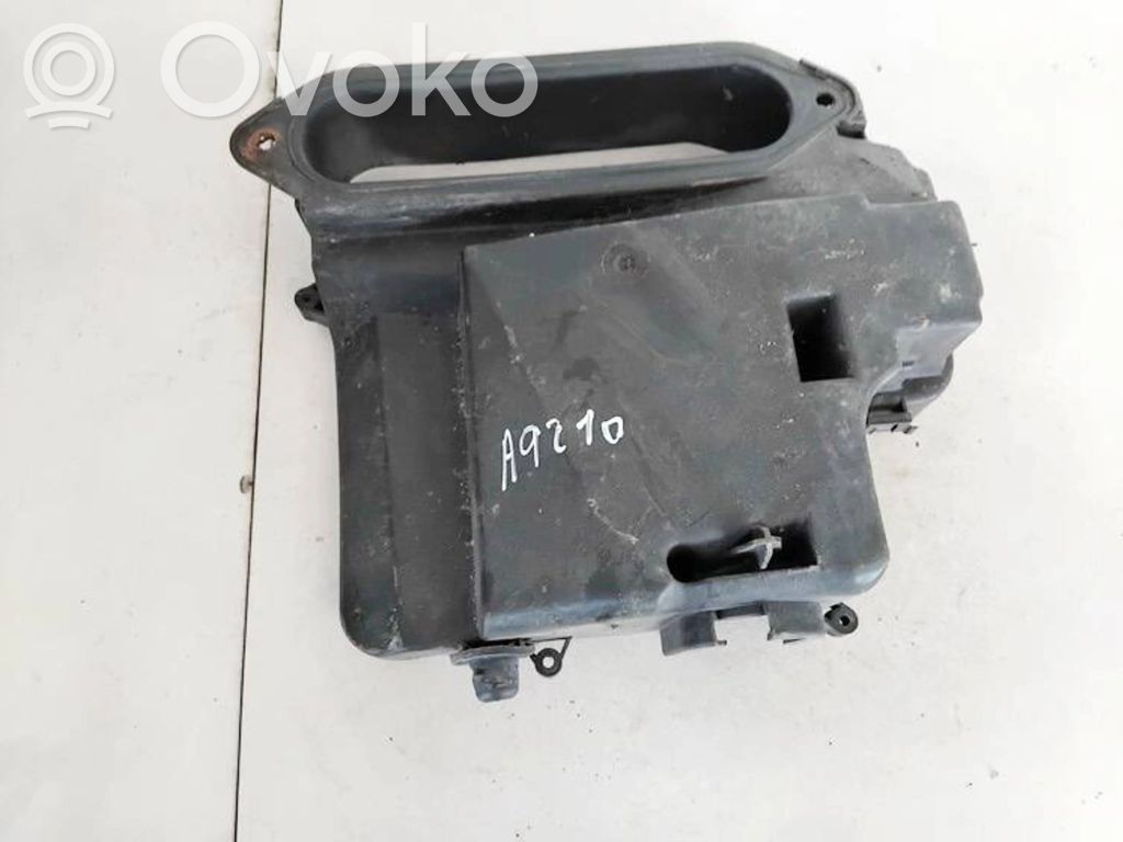 Volkswagen PASSAT B5 Ilmansuodattimen kotelo 