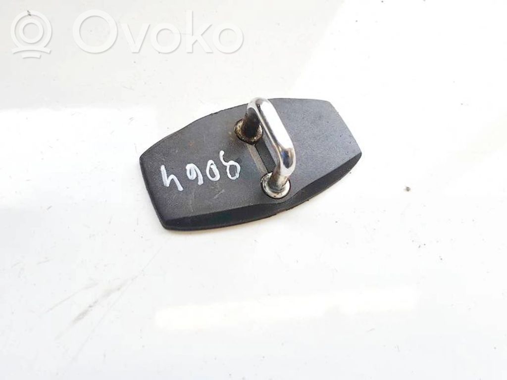 BMW X5 E53 Priekinė spynos kilpa 