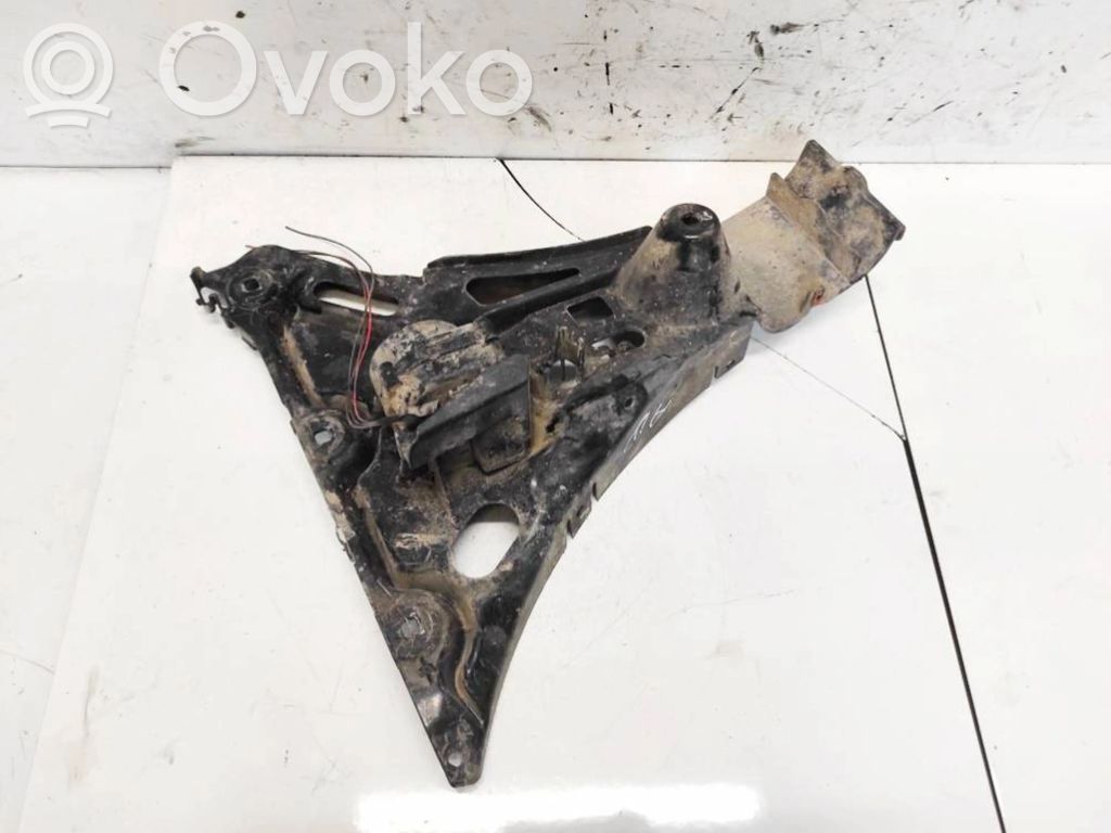 BMW 5 E60 E61 Support de pare-chocs arrière 