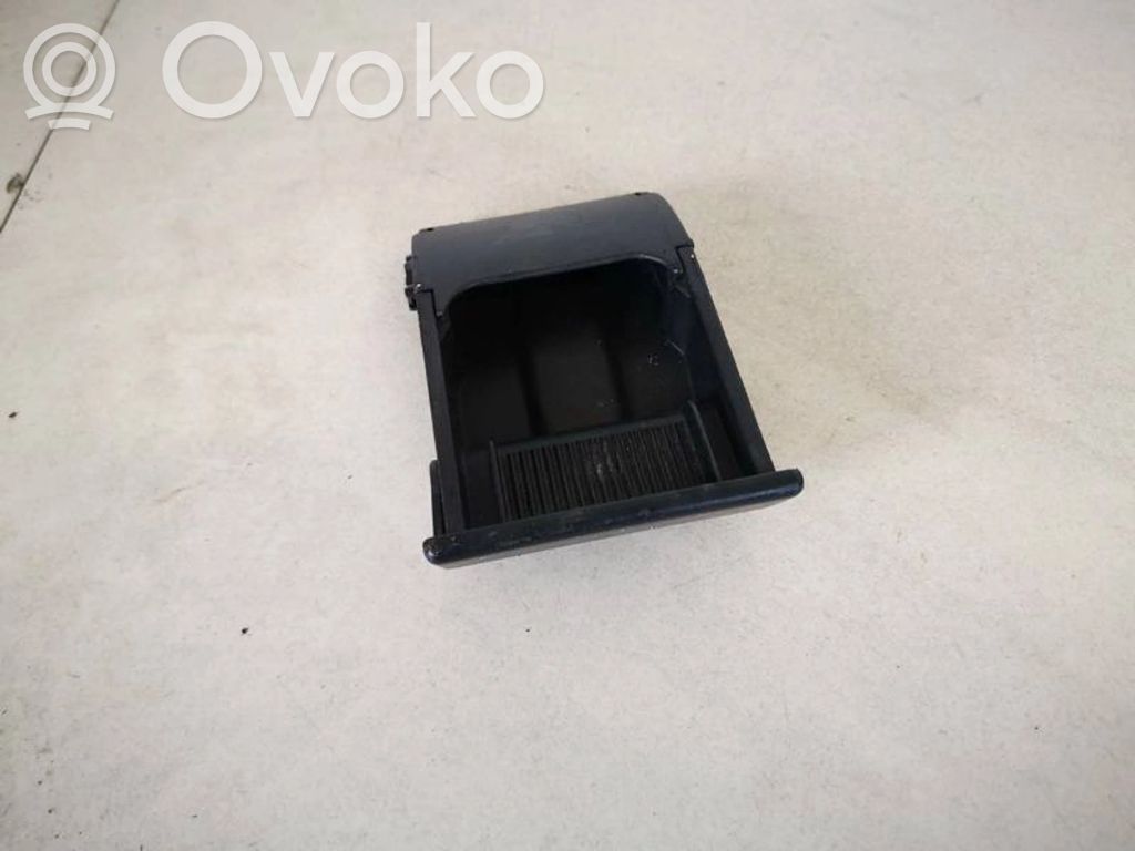 Citroen Saxo Aschenbecher 