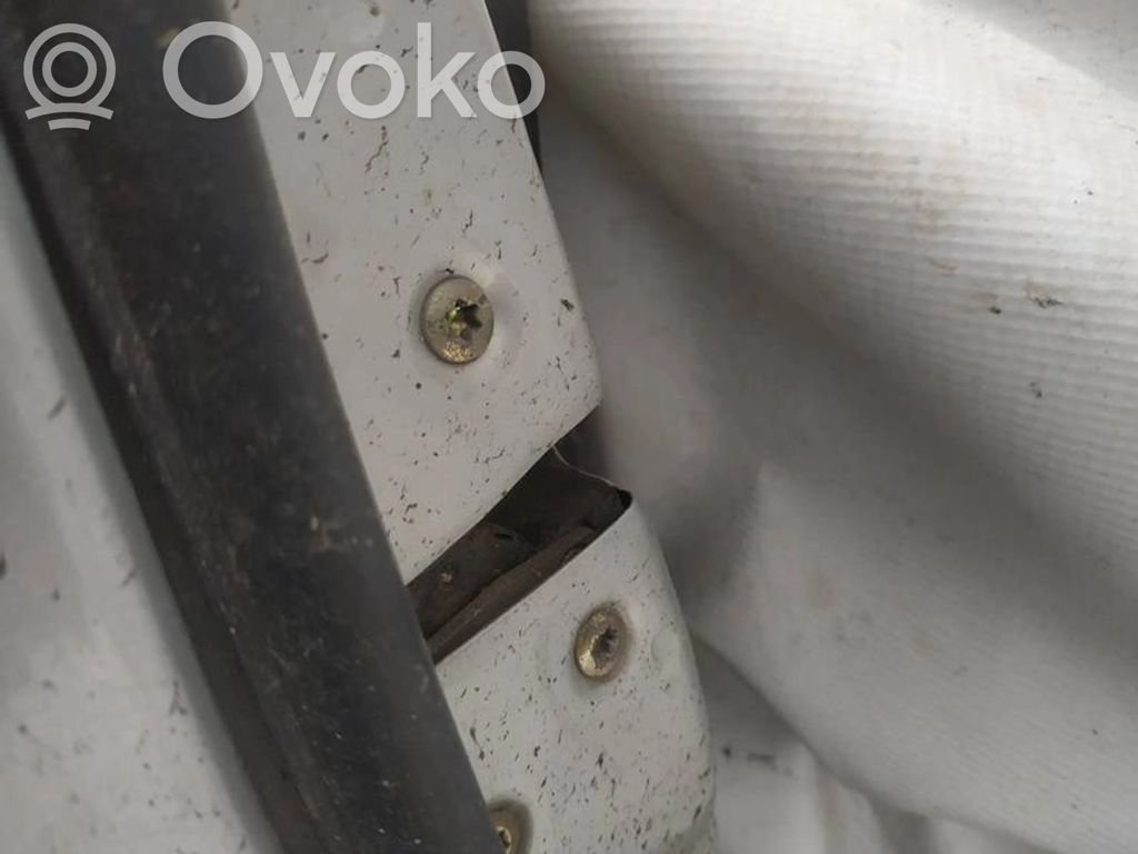 Cerradura de puerta delantera