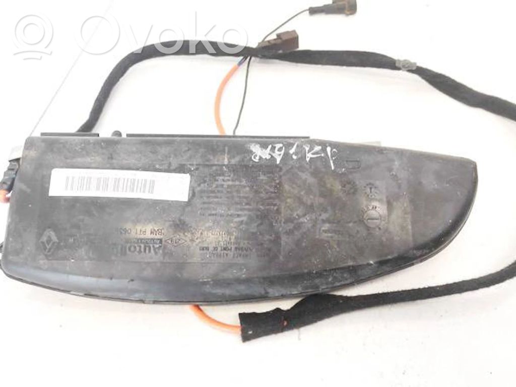 Nissan Almera Tino Sitz-Airbag 