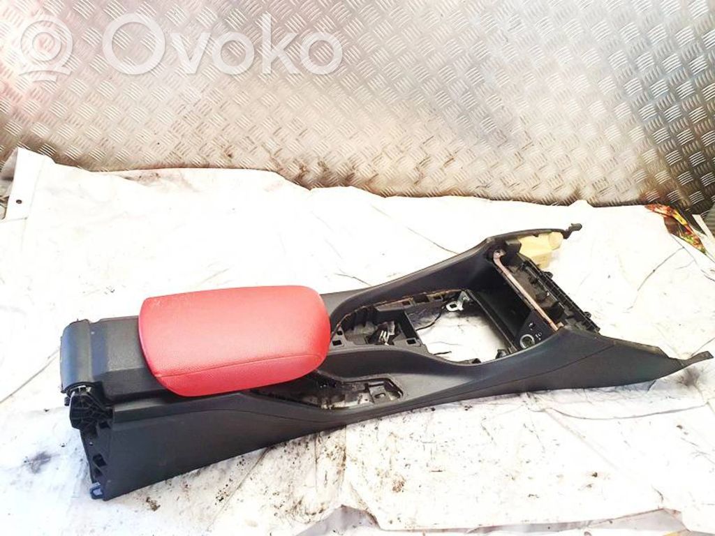 Armrest   105011073,105011073