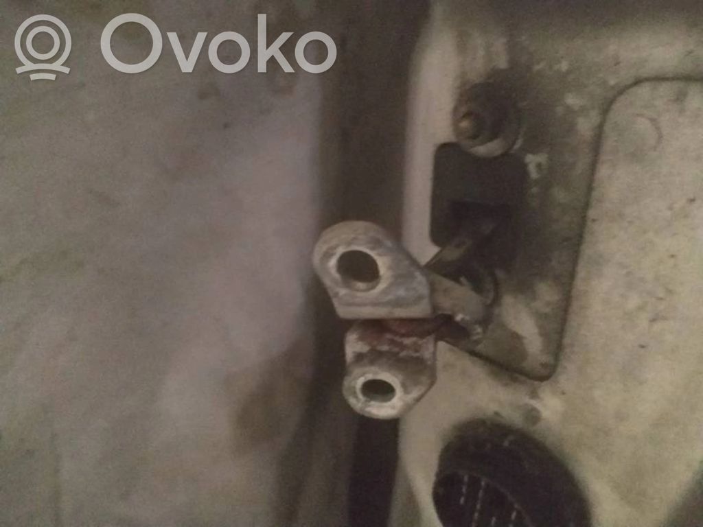 Etuoven pidätin