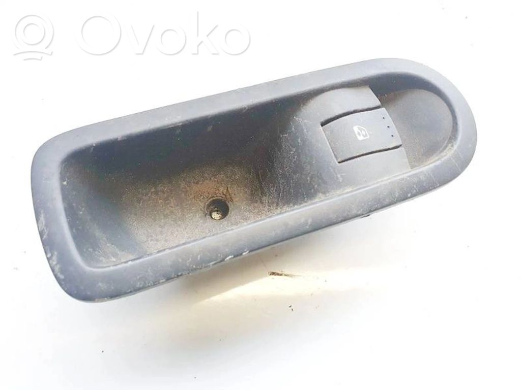 Przyciski szyb   156015540,025330,025330,156015540