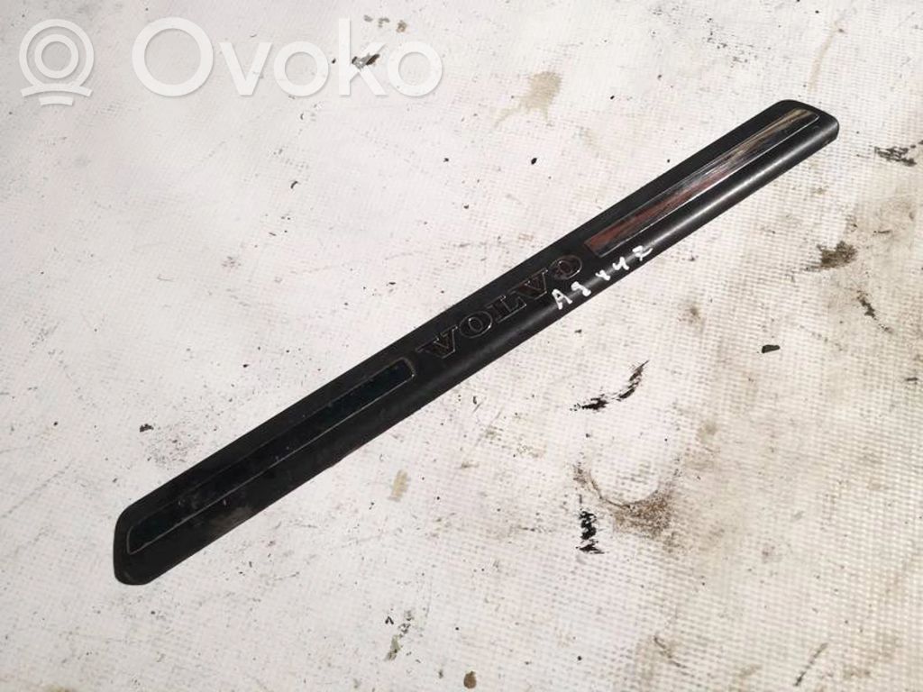 Volvo XC90 Copertura del rivestimento del sottoporta anteriore 