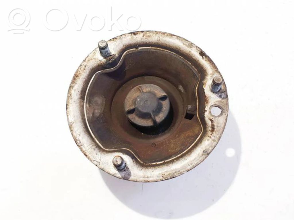 Coil spring mount   10637110,10637110,10637110,10637110,3133678094303