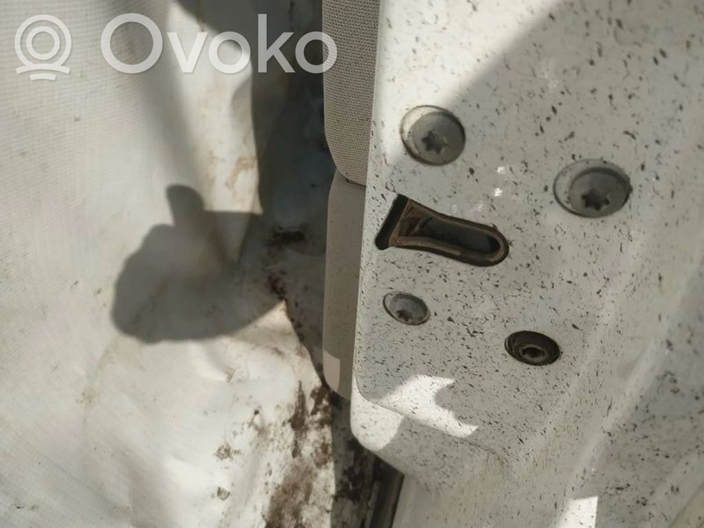 Cerradura de puerta delantera