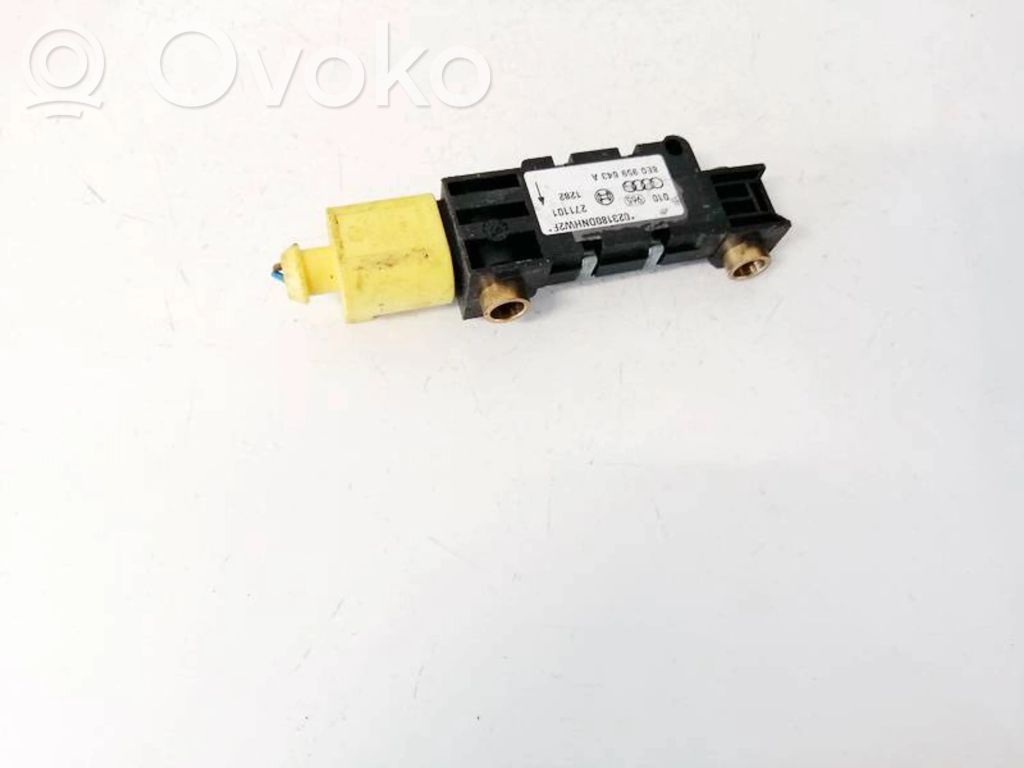Senzor impact/declanșare airbag   8E0959643A,8E0959643A
