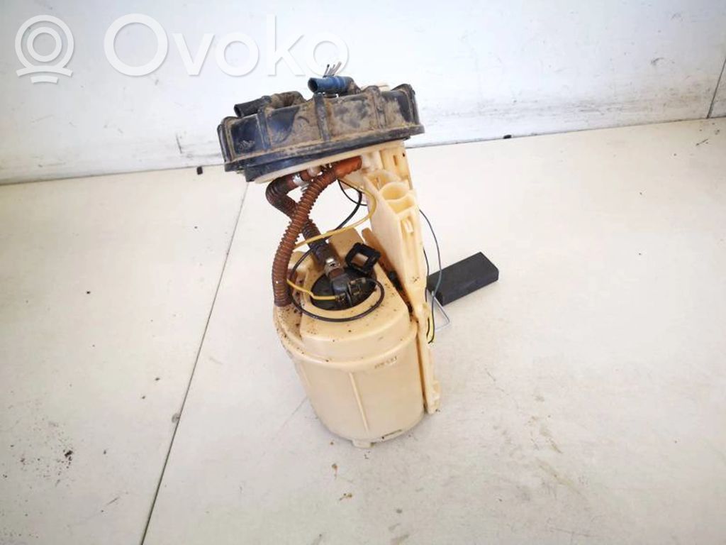 Bomba interna de combustible   1J0919051,1J0919051