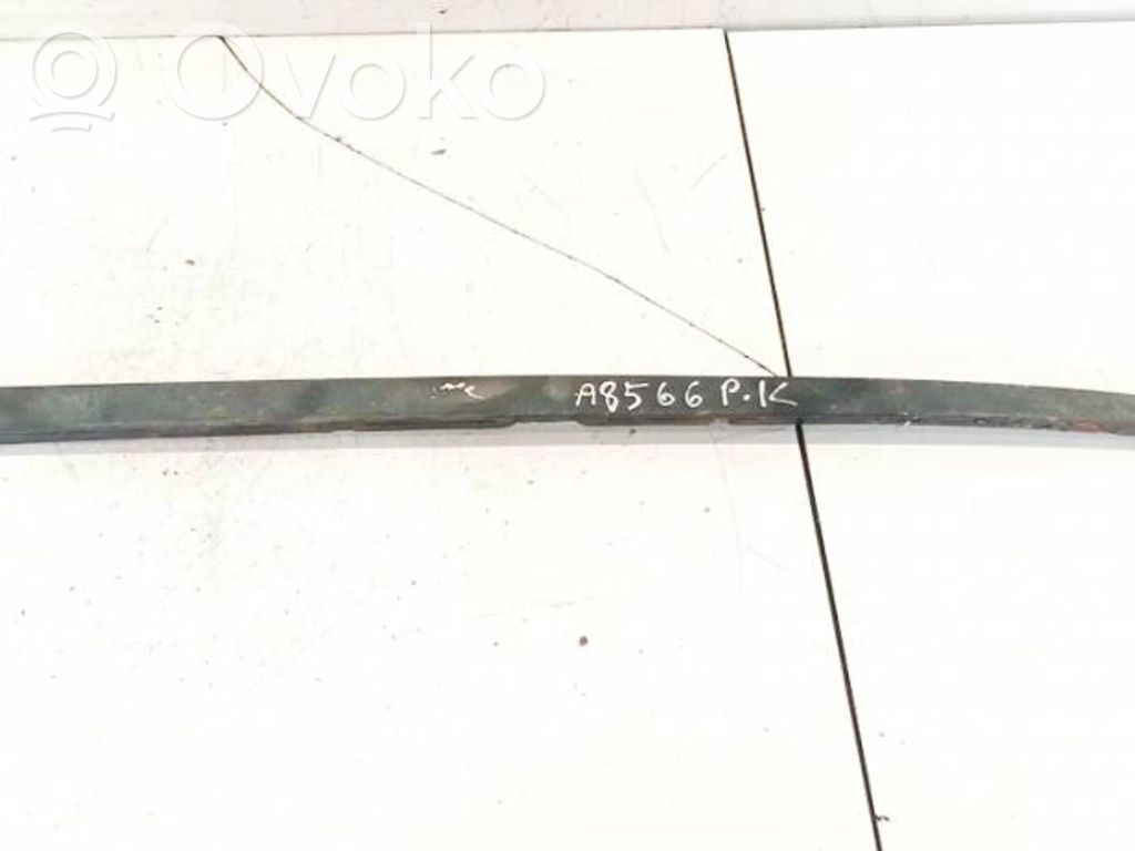 Chrysler Sebring (ST-22 - JR) Moulure de vitre de la porte avant