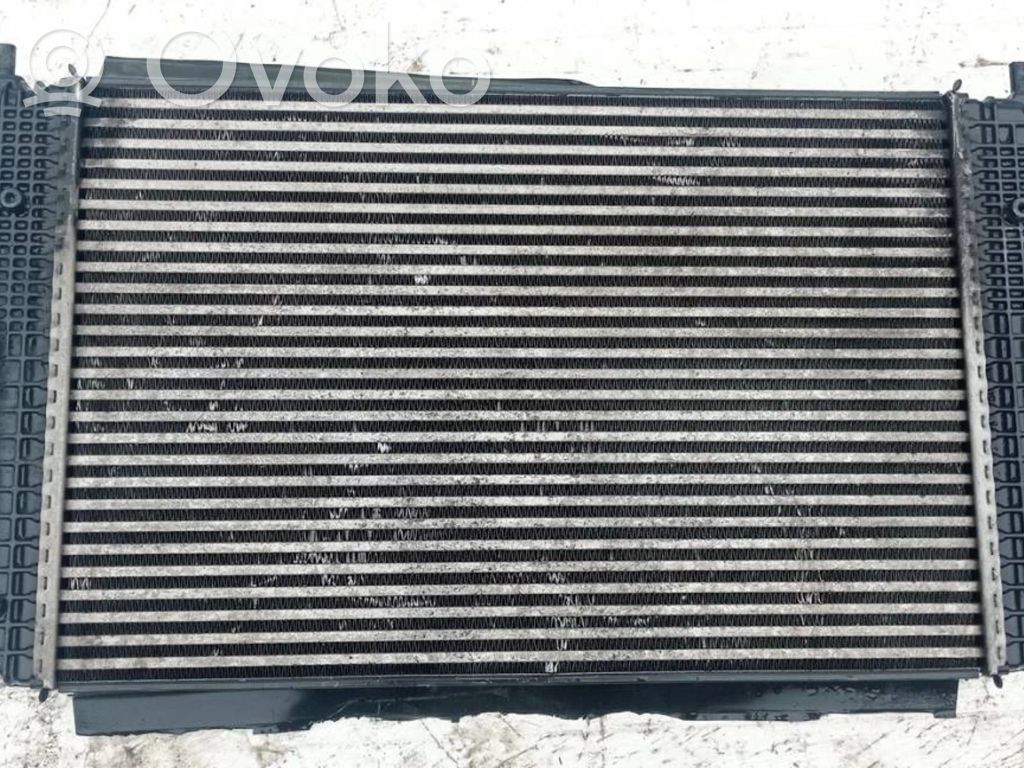 Volkswagen PASSAT B6 Radiador intercooler 