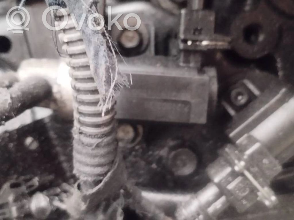 Opel Astra H Turboahtimen magneettiventtiili 