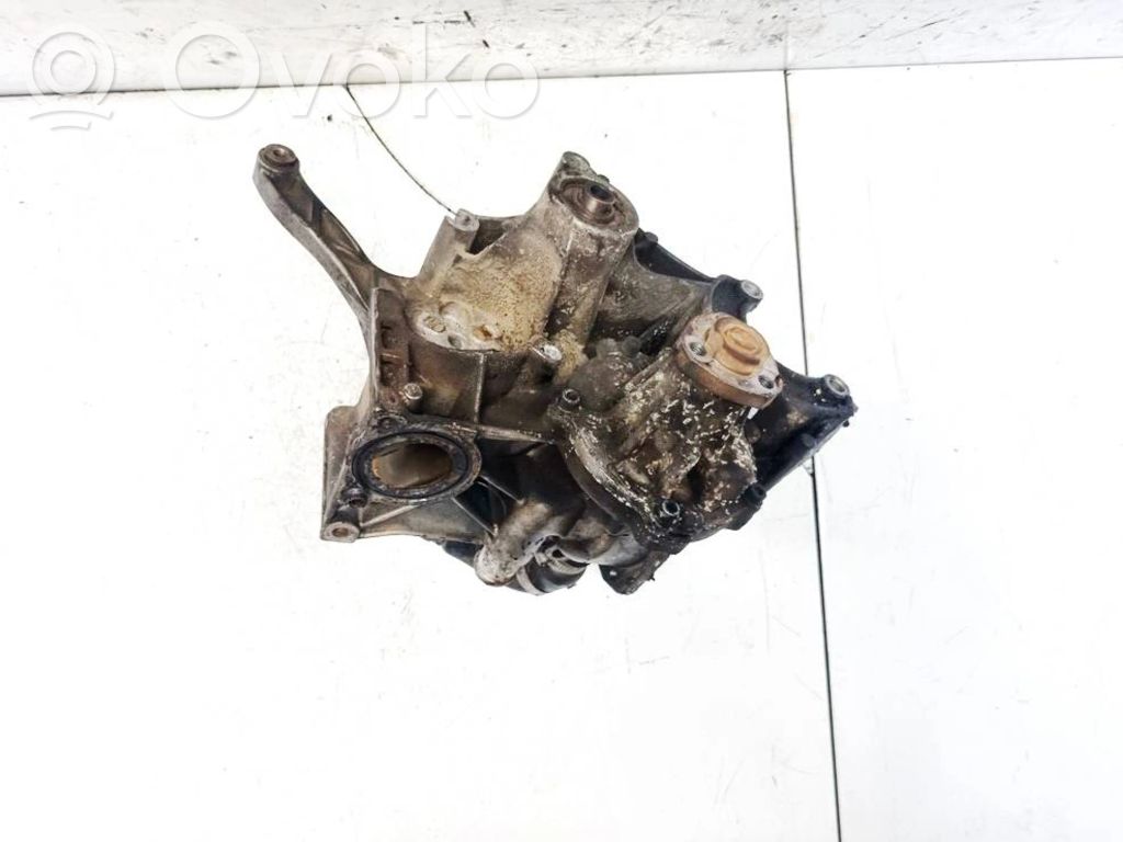 Audi A4 S4 B5 8D Engine mounting bracket 