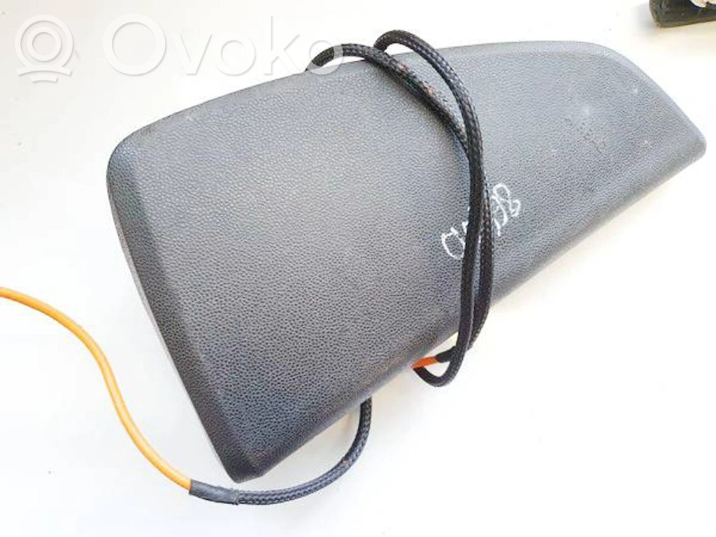 Opel Zafira B Istuimen turvatyyny 