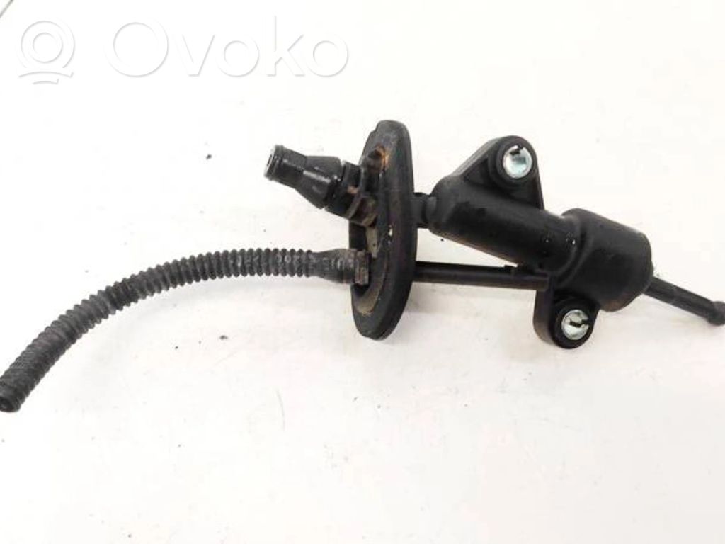 Opel Corsa D Pompa della frizione 