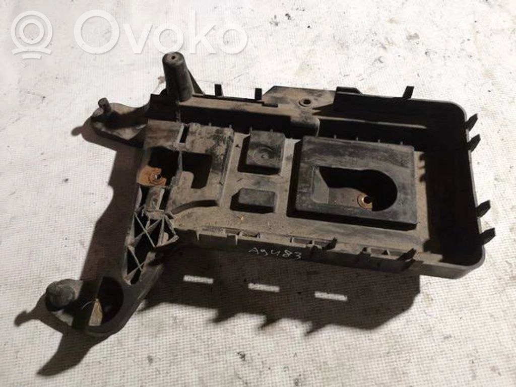 Skoda Octavia Mk2 (1Z) Staffa di montaggio della batteria