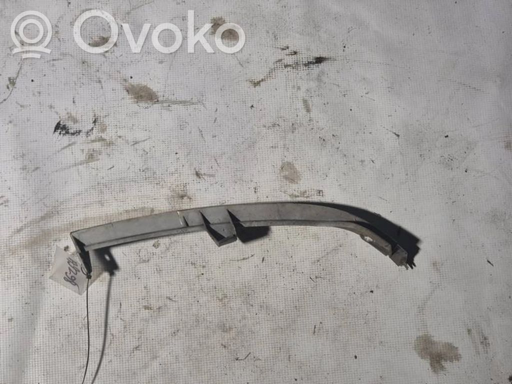 Opel Zafira A Rivestimento sotto il faro/fanale