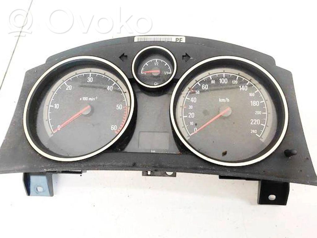 Opel Zafira B Compteur de vitesse tableau de bord