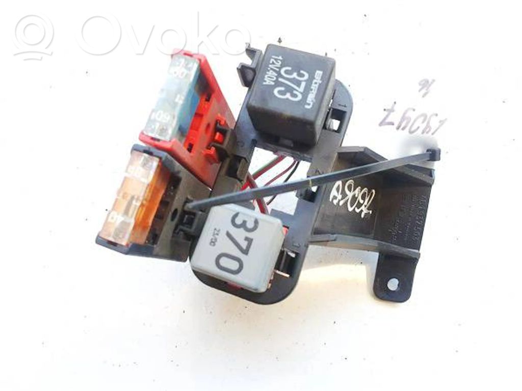 Set cutie siguranțe   4B1937503,4B1937503