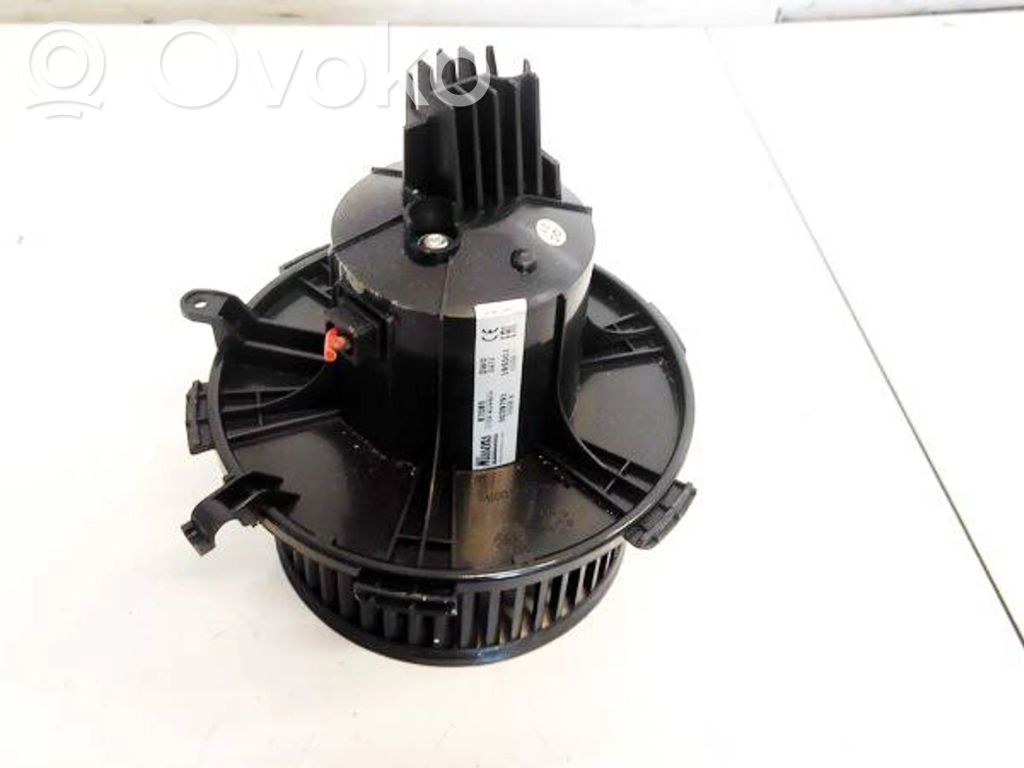 Opel Zafira B Ventola riscaldamento/ventilatore abitacolo 
