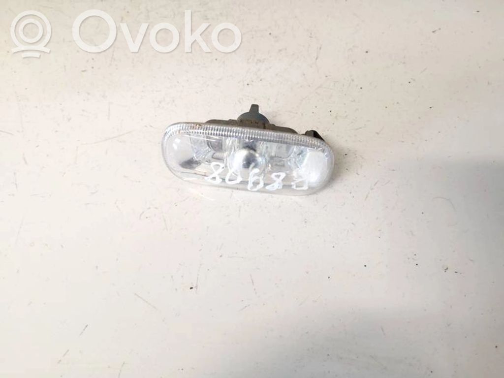 Seitenblinker   8E0949127,8E0949127
