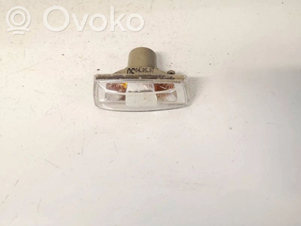 Opel Zafira B Indicatore di direzione del parafango anteriore