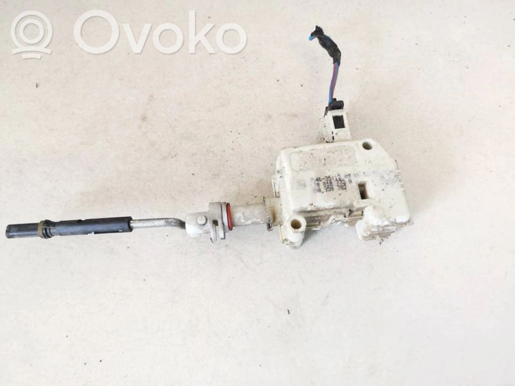 Volkswagen Golf IV Moteur verrouillage centralisé 