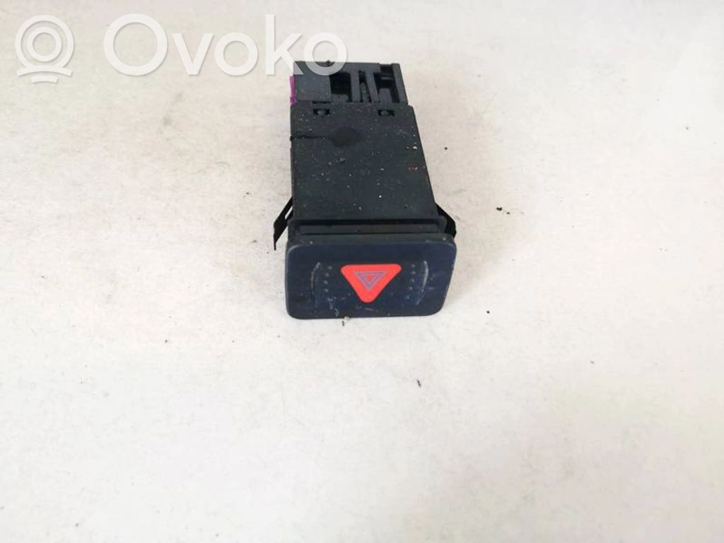 Volkswagen Golf IV Interruttore luci di emergenza