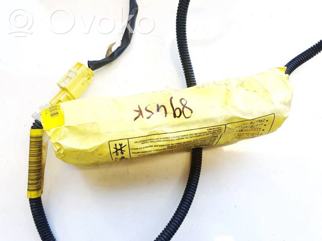Toyota Avensis T250 Airbag sedile