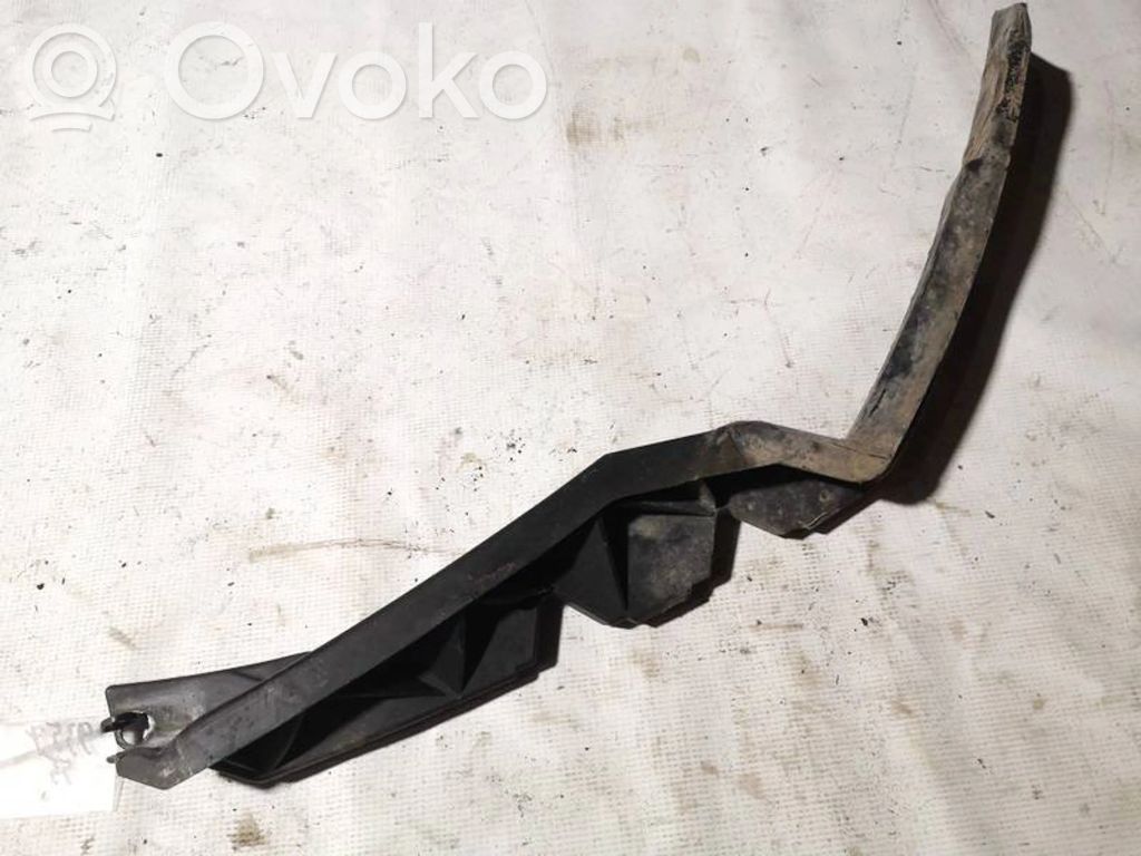 Skoda Octavia Mk2 (1Z) Staffa di rinforzo montaggio del paraurti anteriore