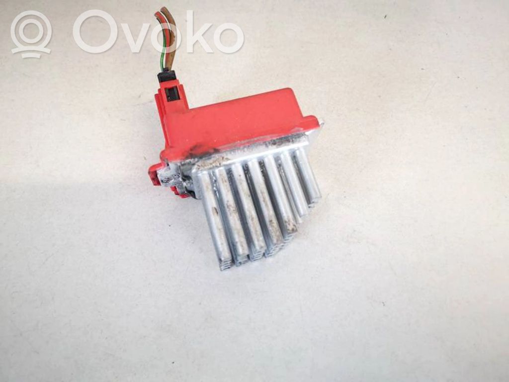Volkswagen Golf IV Rezystor / Opornik dmuchawy nawiewu 