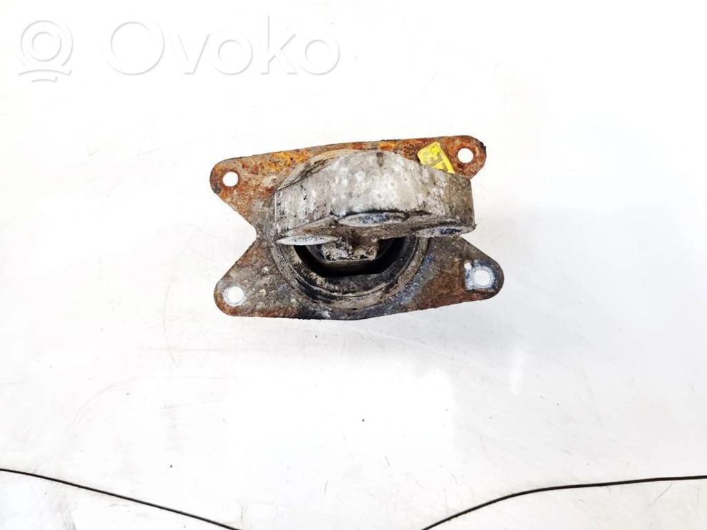 Opel Astra G Engine mount bracket 