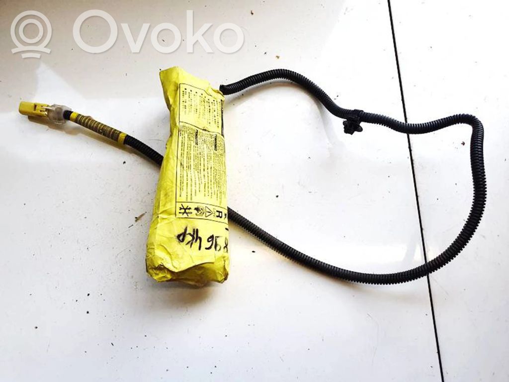 Toyota Avensis T250 Airbag sedile
