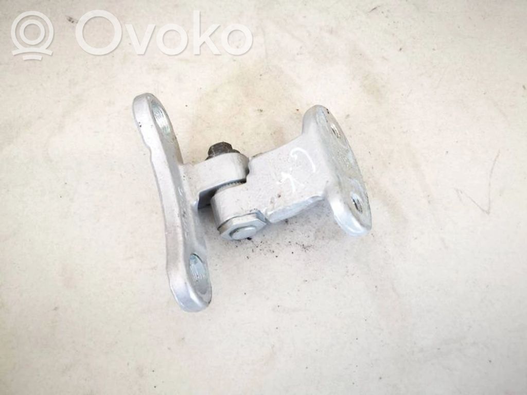 Volvo V50 Zawias dolny drzwi tylnych 