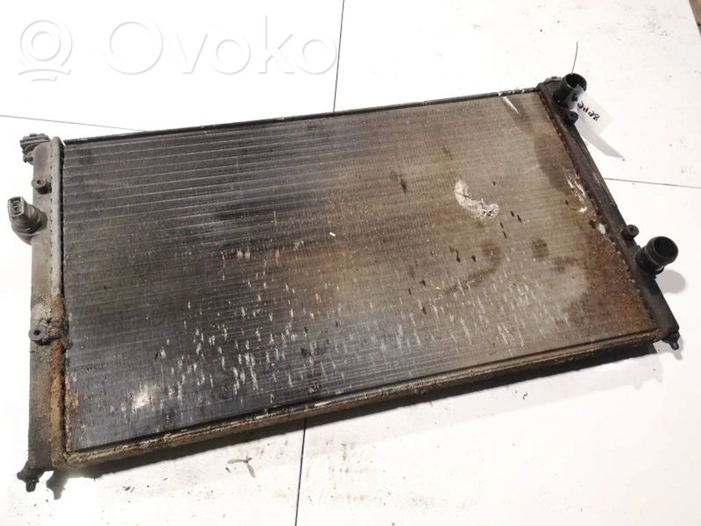 Volkswagen PASSAT B3 Radiatore di raffreddamento