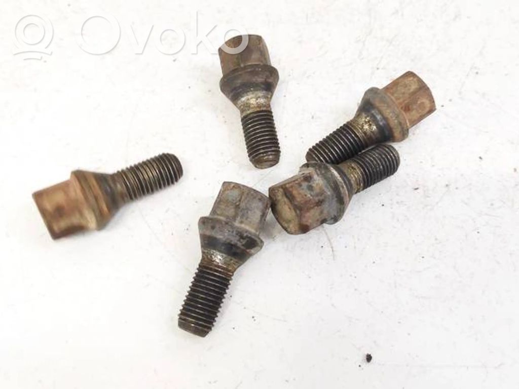 Opel Agila B Piulițe/șuruburi 