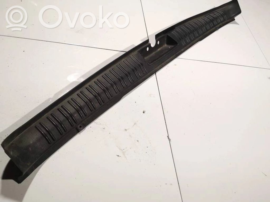 Ford Mondeo Mk III Inne elementy wykończenia bagażnika 