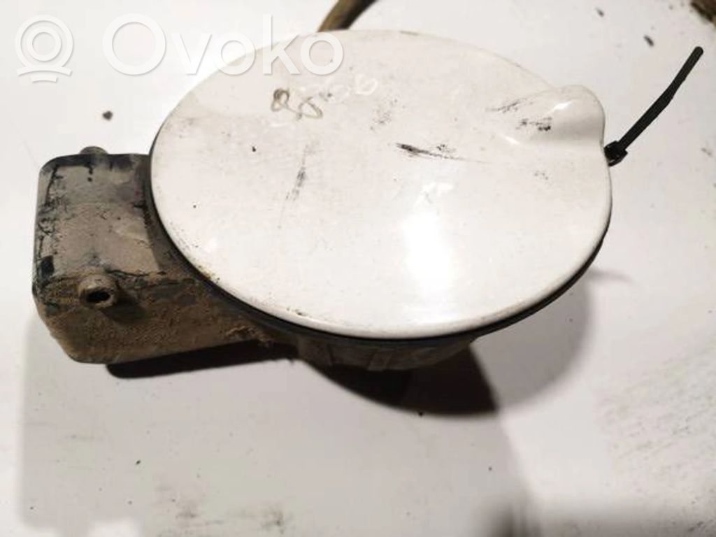 Skoda Praktik (5J8) Sportello del serbatoio del carburante