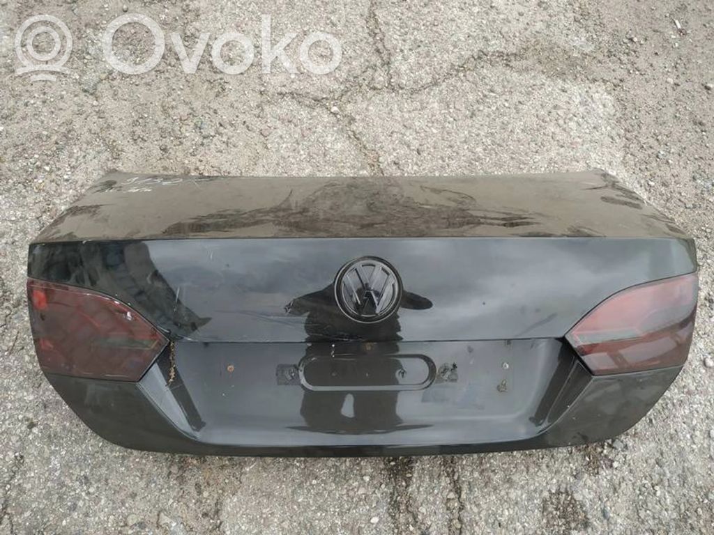 Volkswagen Jetta V Takaluukun/tavaratilan kansi
