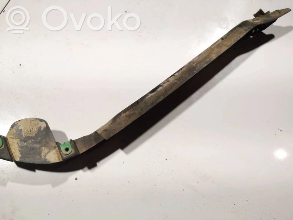 Opel Astra G Takapuskurin kannake 