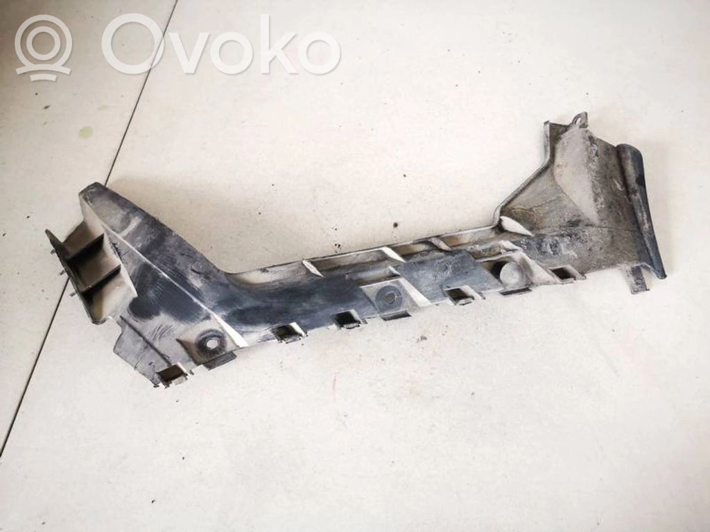 Ford Fiesta Takapuskurin kannake 