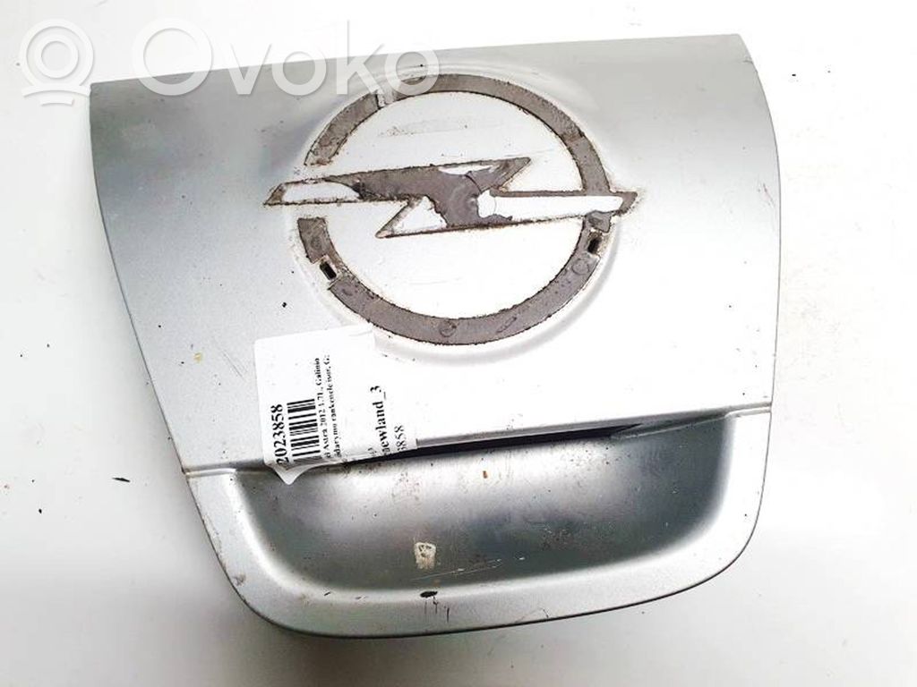 Opel Astra J Poignée extérieure de hayon arrière 