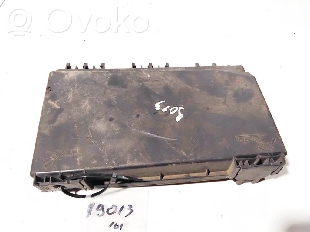 Opel Zafira B Coperchio scatola dei fusibili 