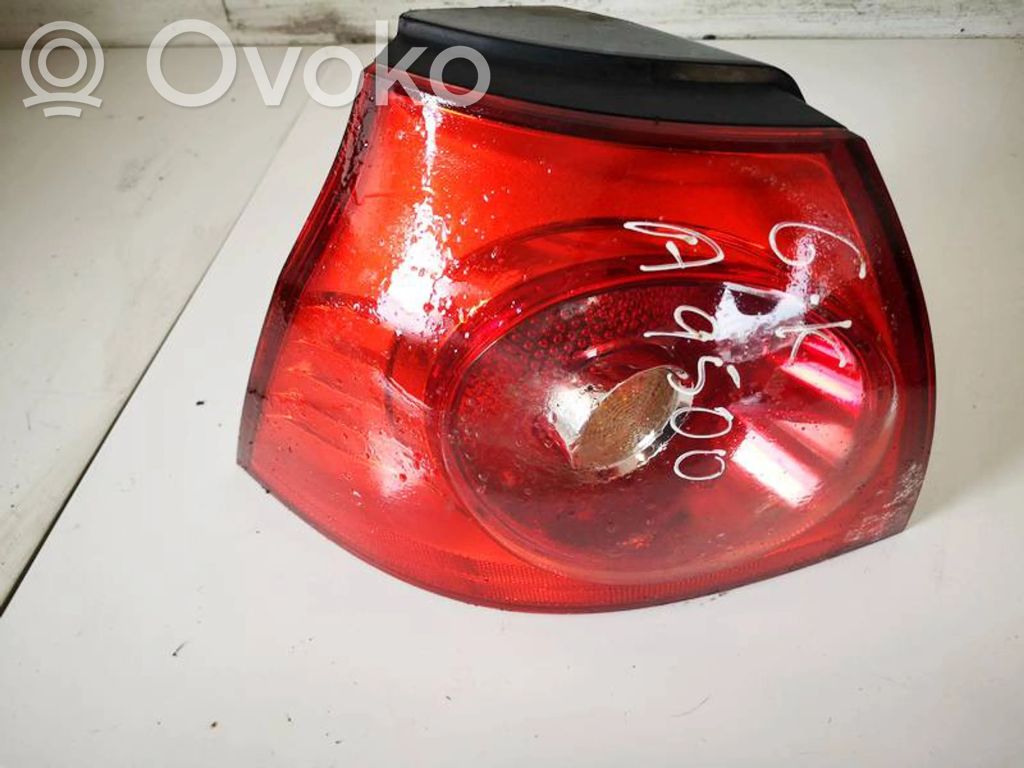 Volkswagen Golf V Luci posteriori 